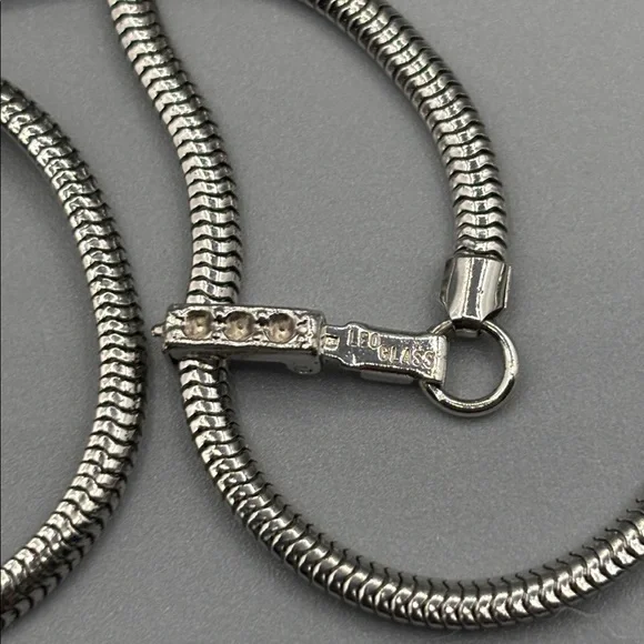 Gorgeous Vintage Leo Glass Crystal Necklace JP277 - Picture 7 of 8